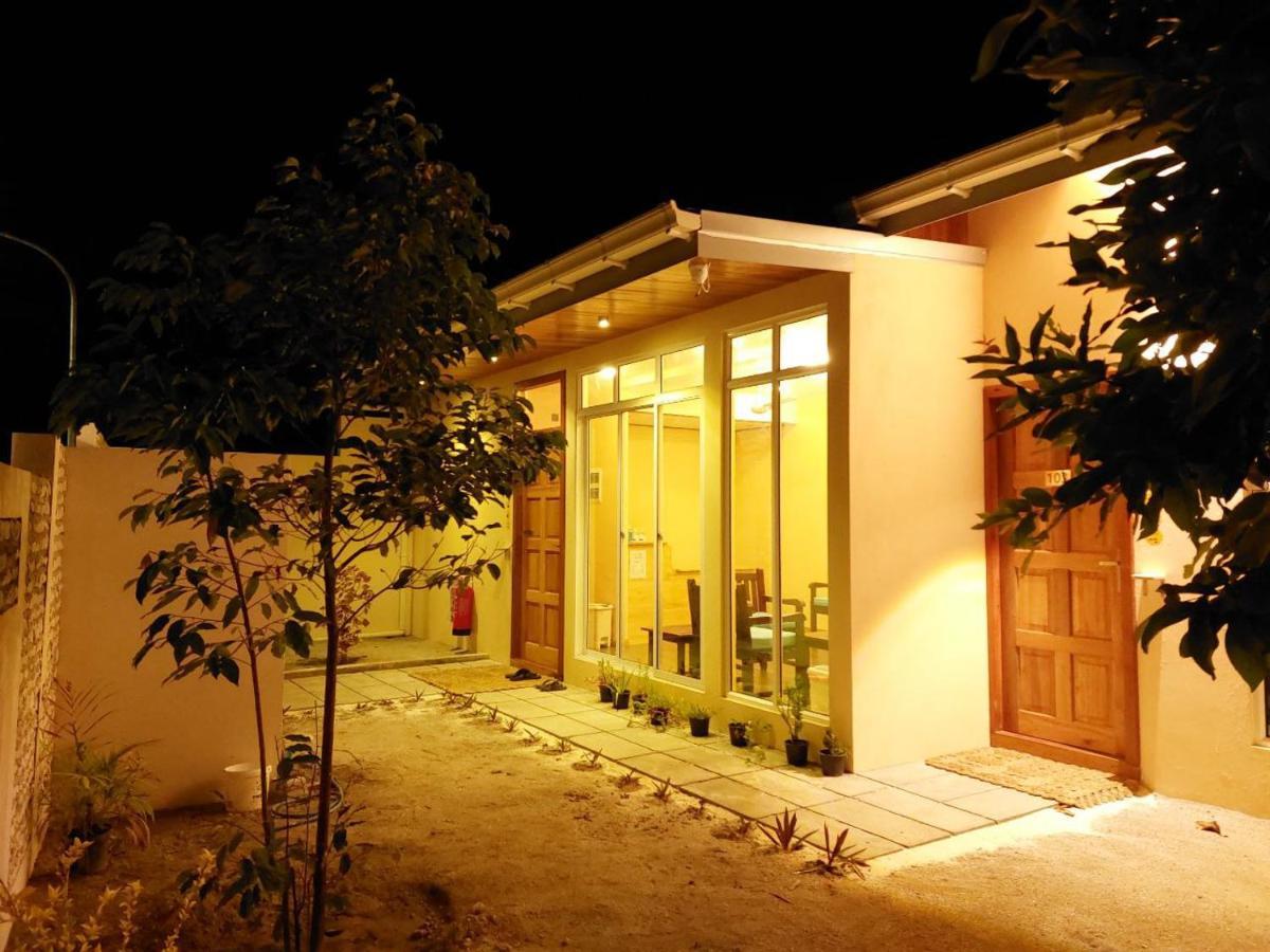 Ayira Maldives Hotell Feridhoo Exteriör bild